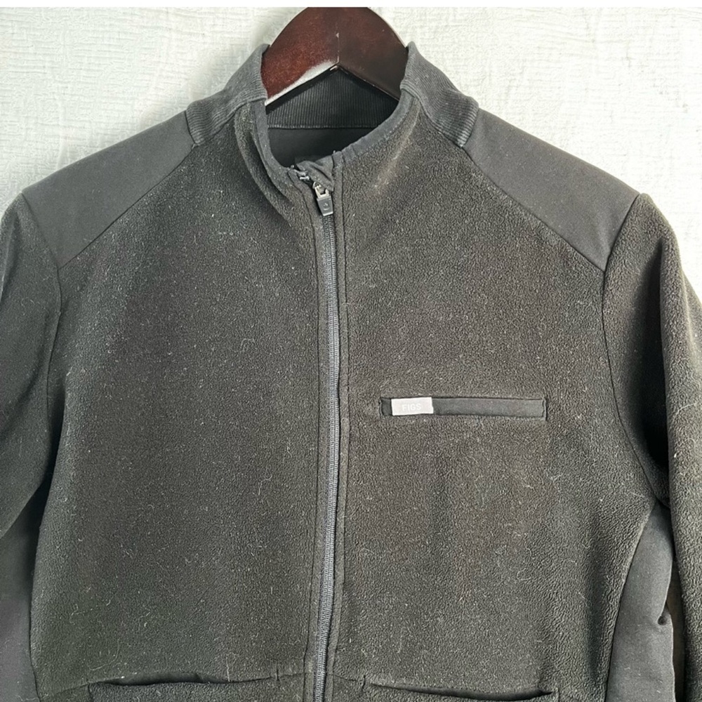 Figs On Shift Fleece women’s XL black work jacket coat for healthcare workers - Picture 14 of 16